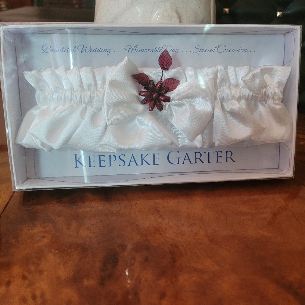 Lillian Rose Garter
